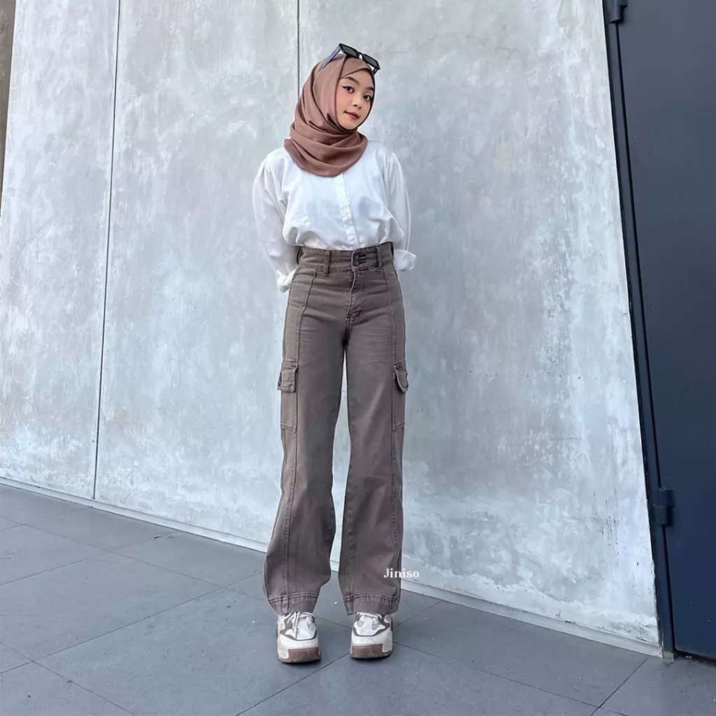 Highwaist Cargo Loose Jeans 401 HANDS UP