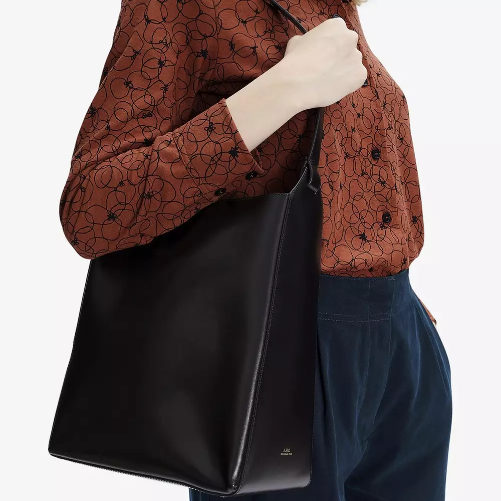 [4.4PRIL KEJUTAN HARGA] Virginie Smooth Leather Shoulder Bag Black