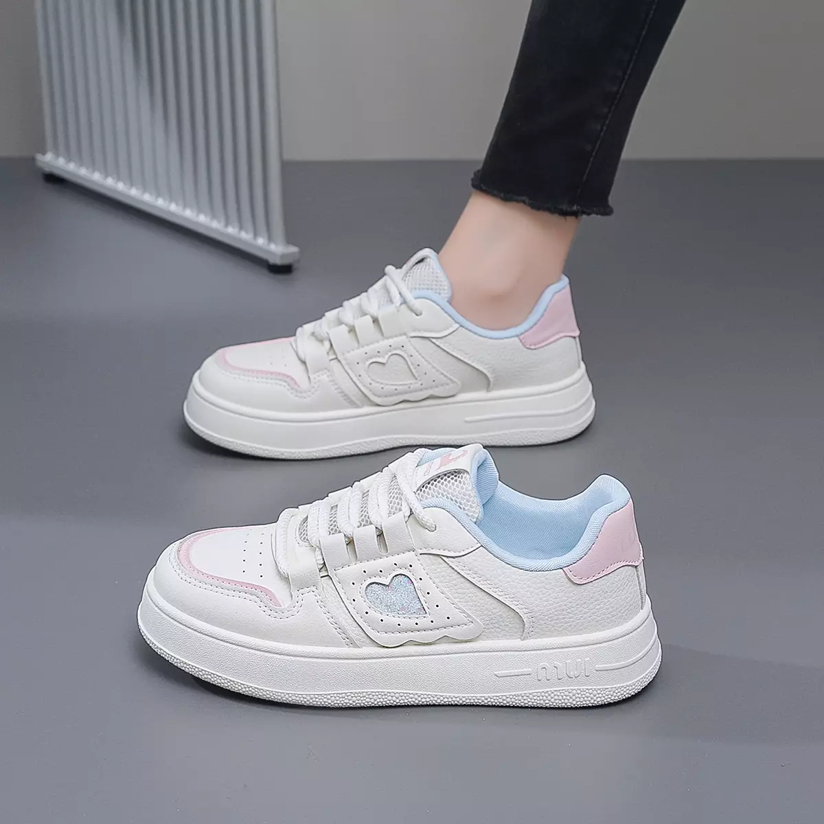 Sepatu Wanita Motif Lucu Kasual Sneakers Cewek Ootd Style Q555