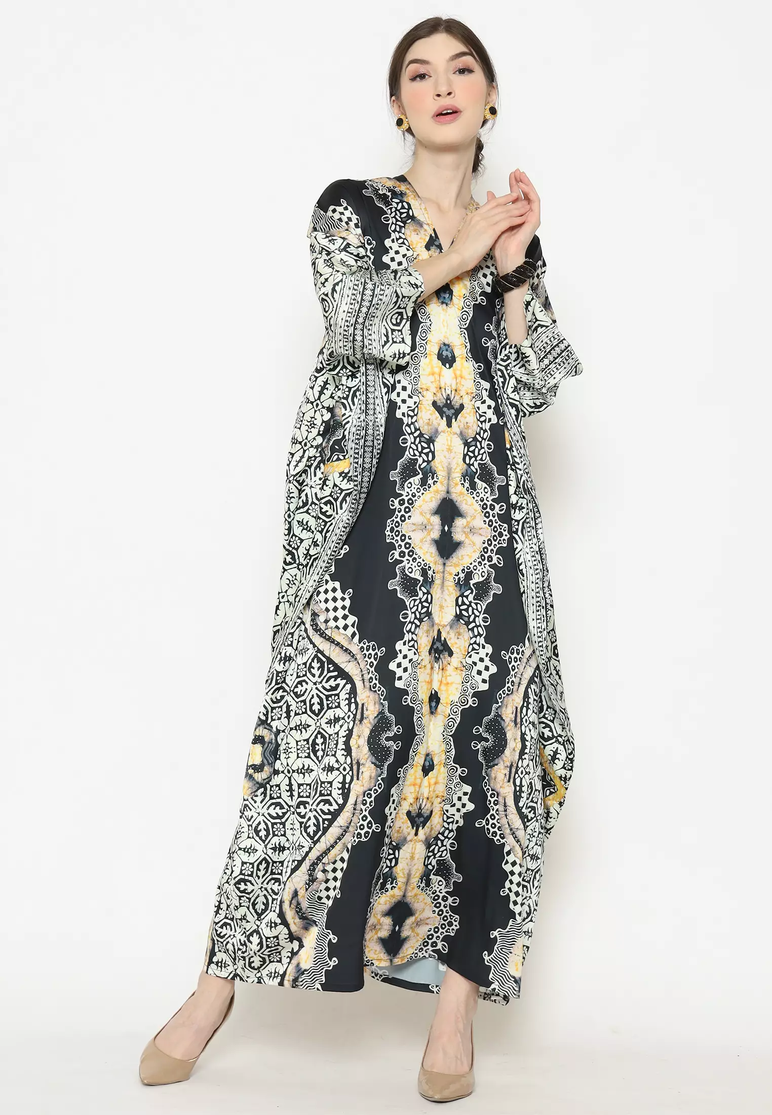 Kanzi Short Sleeve Batik Kaftan Black and White