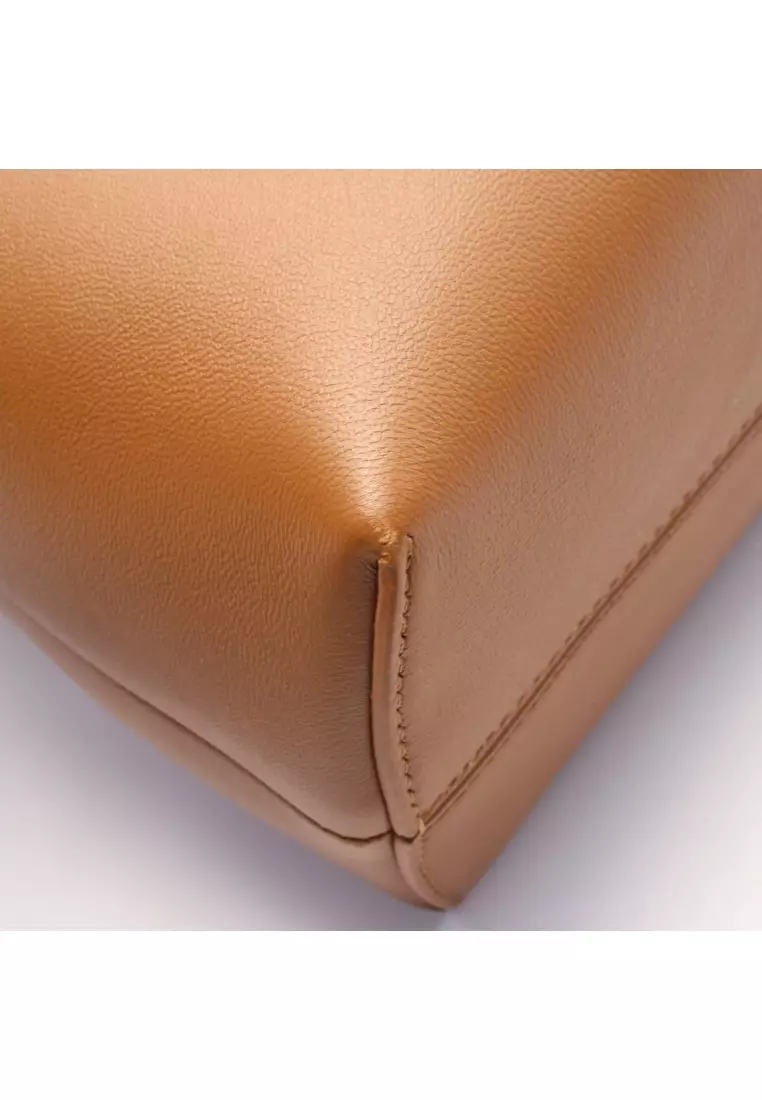 FENDI ショルダーバッグ FENDI FIRST MIDI フェンディ FENDI バッグ ショルダーバッグ レディース FENDI