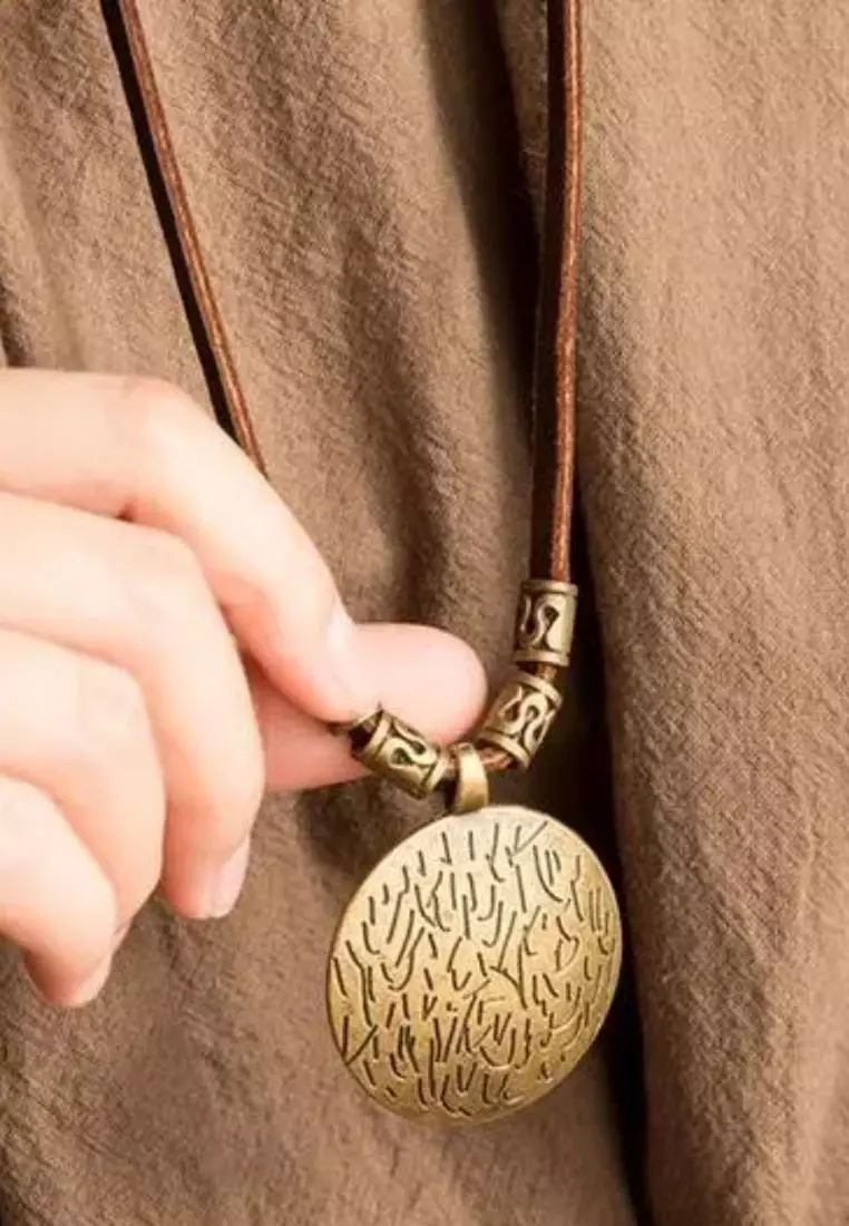 Aksesoris Kalung Kulit Pria Round Pendant Leather Necklace Brown & Gold