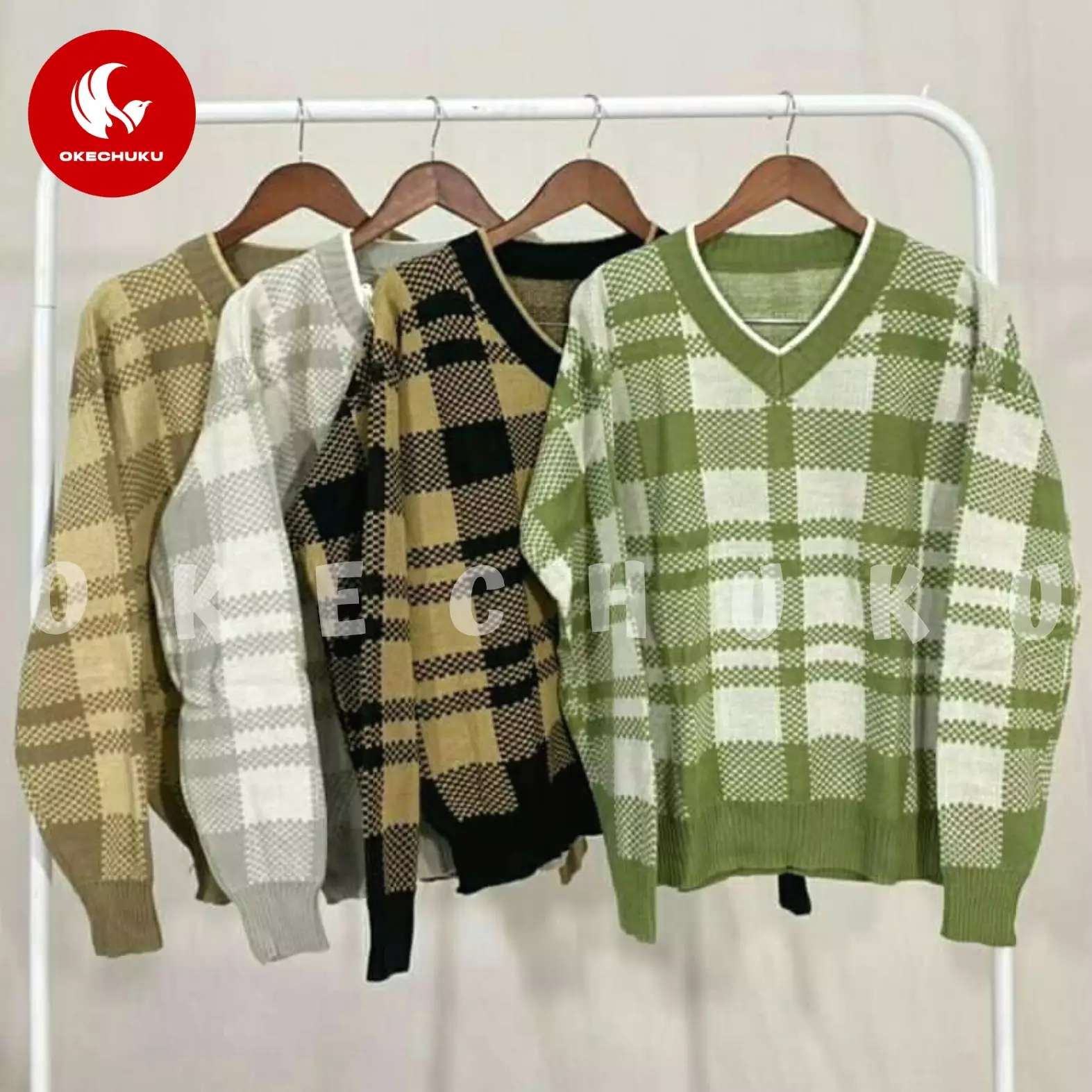  KINAN Knit Sweater Rajut Unisex V Neck Sweater Pria Wanita - Hitam