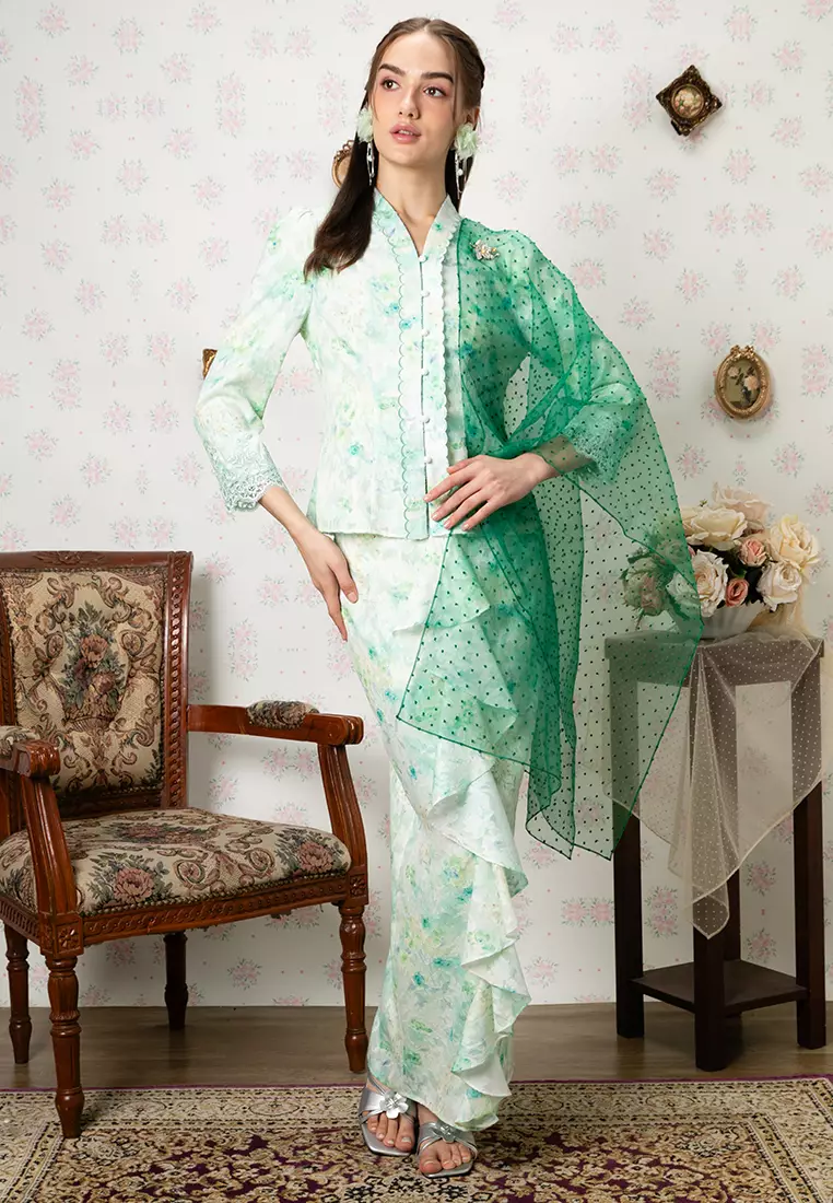 MUNA KEBAYA WITH PRINTED SELENDANG