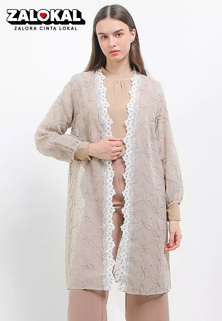 L/S Metallic Flo Emb Outer W/ Flo Lace Trim