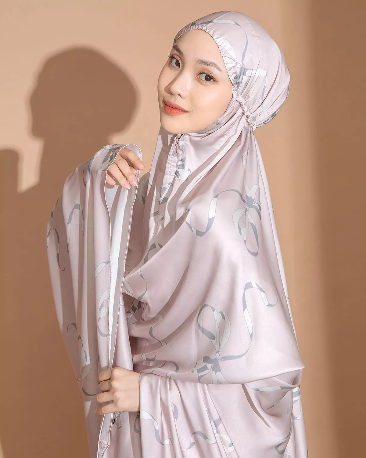 Coquette Prayer Set Series 2 Pearl Blush