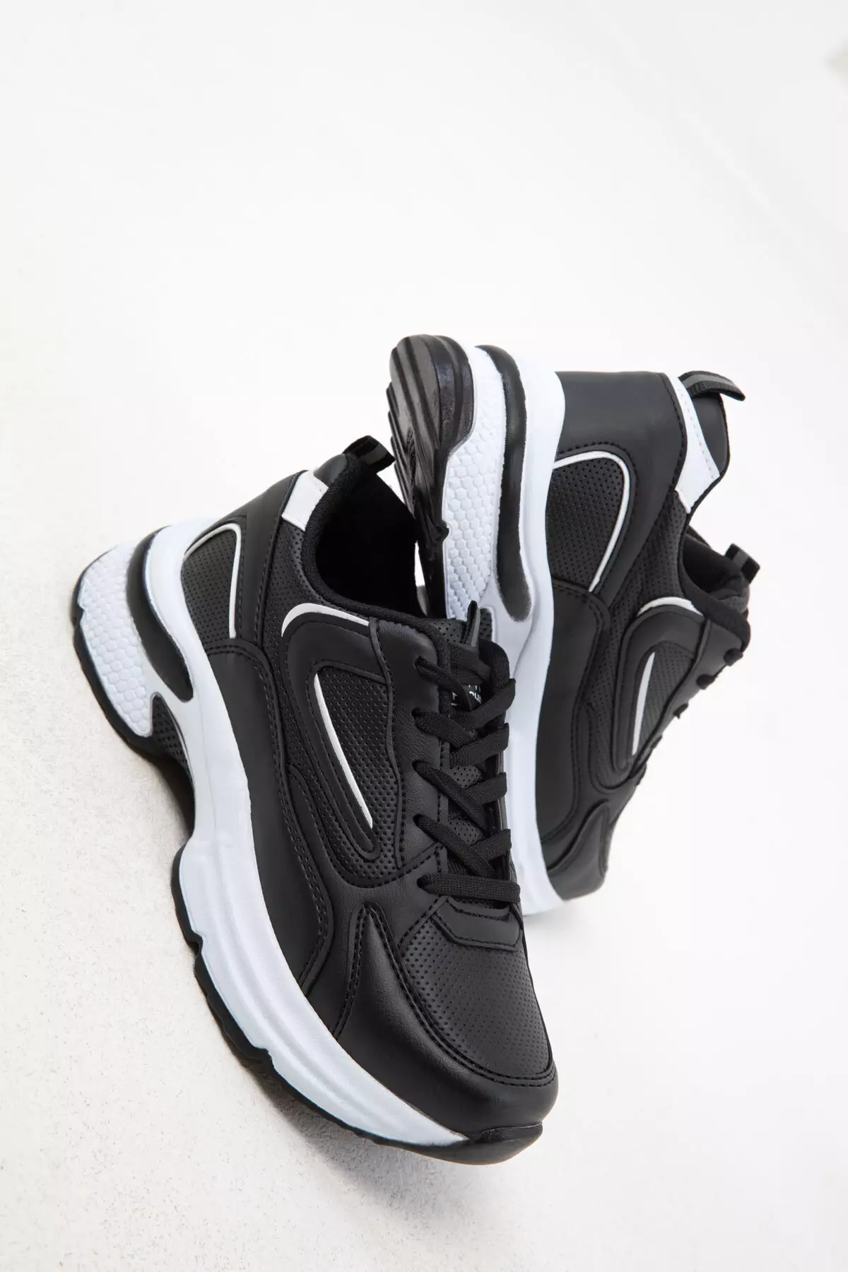 Black-White-C Women's Sneakers 18802