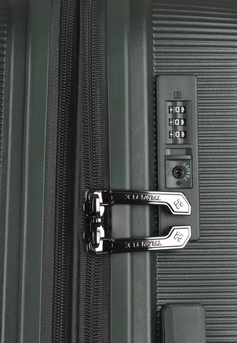 302 Hard Case Luggage Small (18.5 inches)