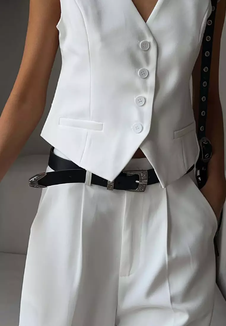 Summer retro fashion V-neck single-breasted vest + straight suit shorts suit K052701W