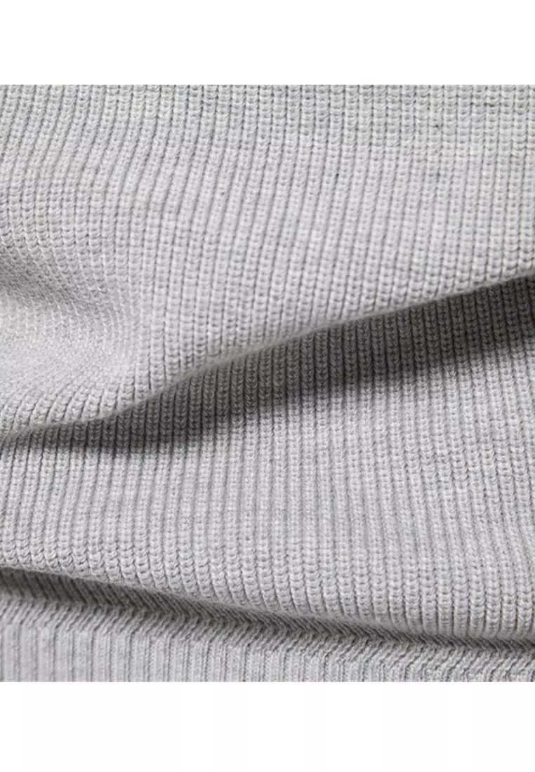 Stand Collar Slim Fit Sweater AX-Y832