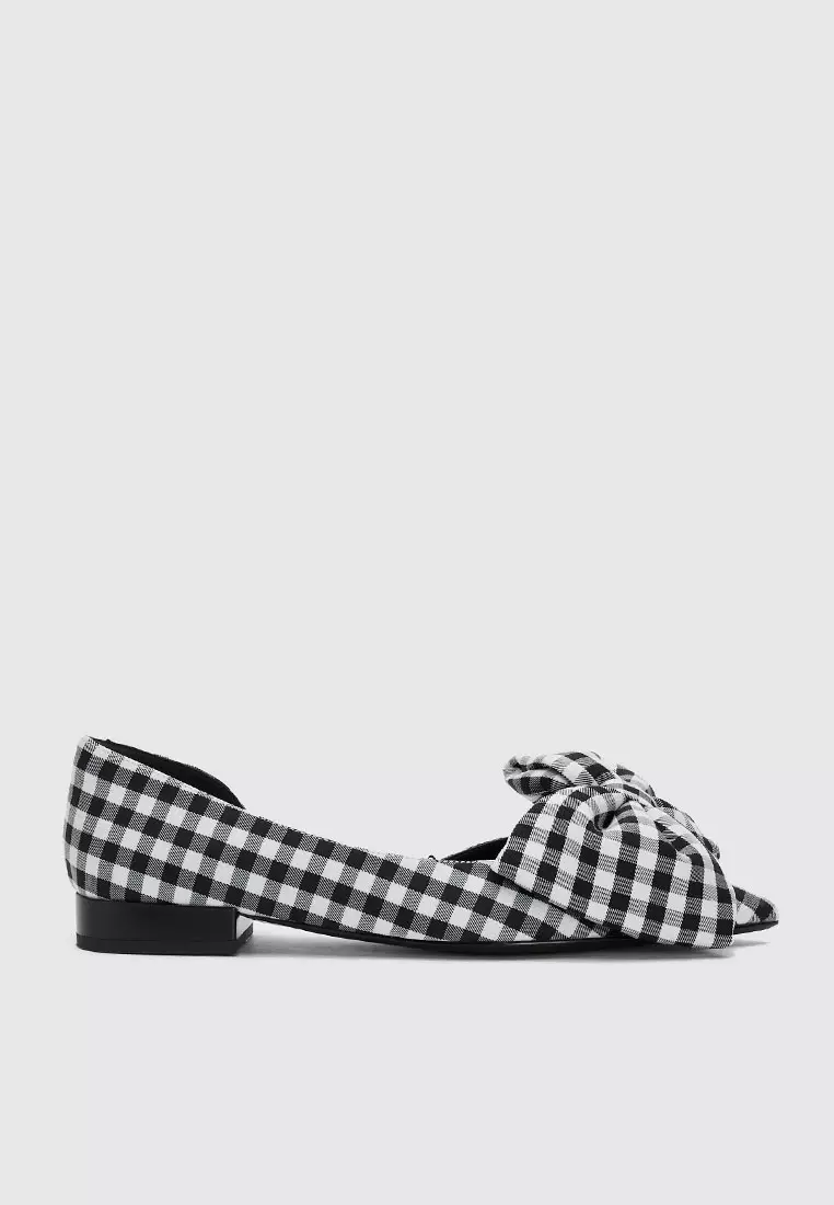 Discount on Urban Revivo  shoes - SKU: Checkered Flats With Bow