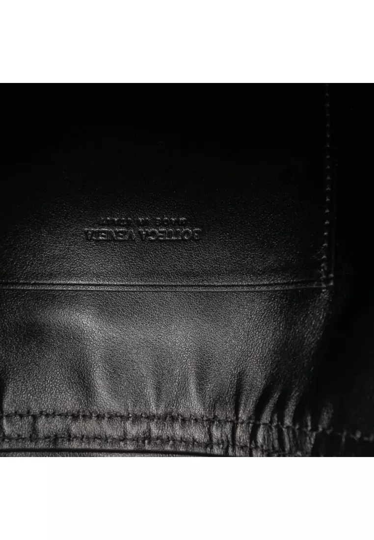 Pre-Loved Bottega Veneta Calfskin Intrecciato Solstice Phone Pouch