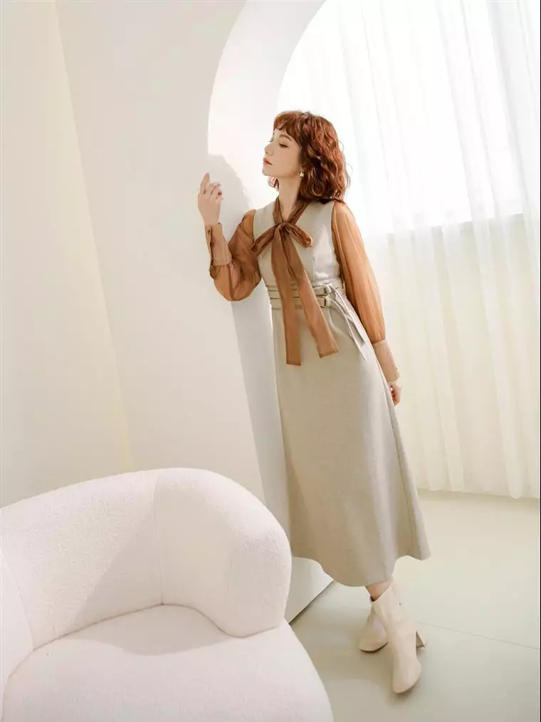 Buy OBSTYLE S Petite Waist. Wool V Neck Back Open Cinched Waist