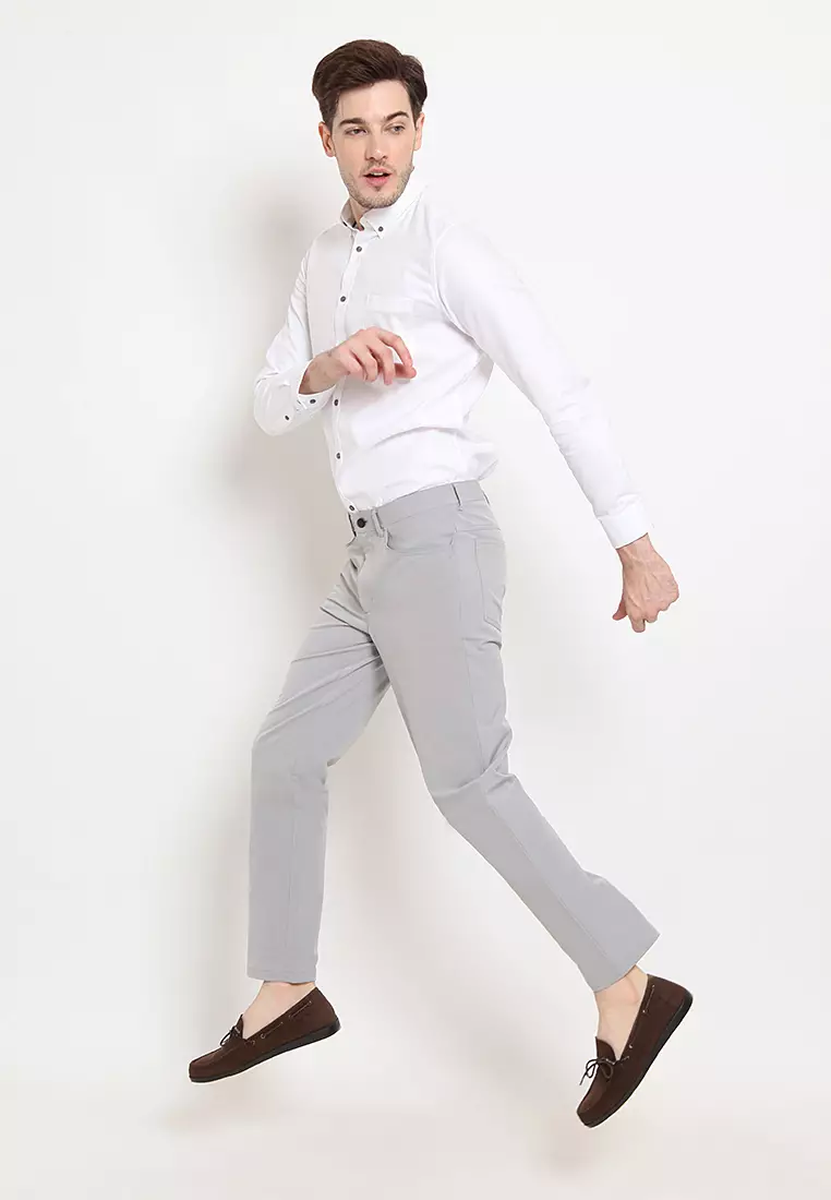 Jobb Active Travis Celana Panjang Modern Slim Fit Light Grey 2