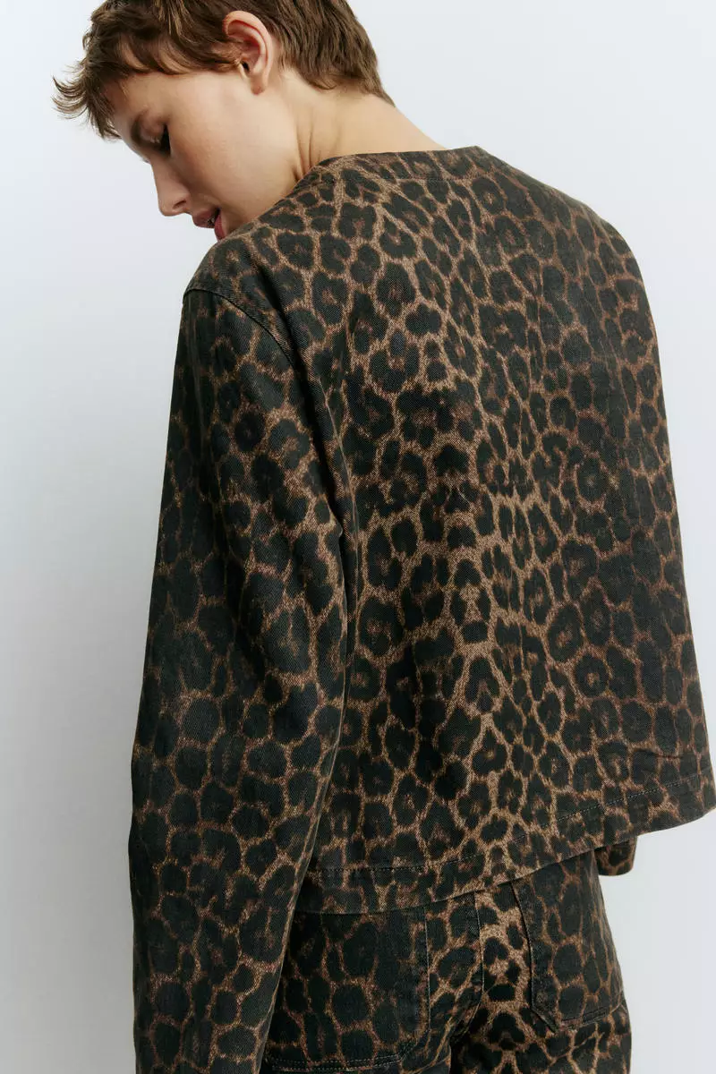 Collarless denim jacket