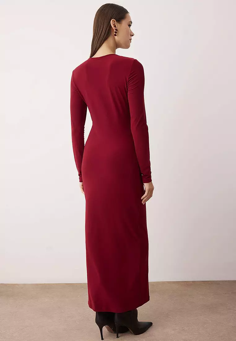 Burgundy Cut Out And Accessory Detailed Body-Fitting Flexible Maxi Knit Dress