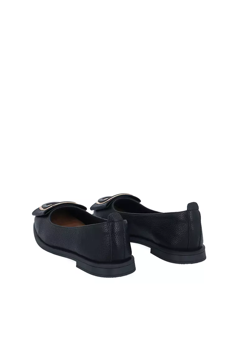 Black Allure Charmed Pumps