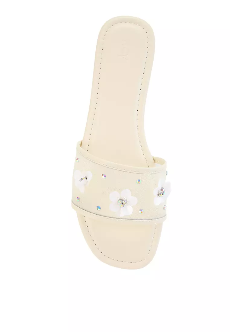 Cecelia R2482-6 Casual Sandal Off White