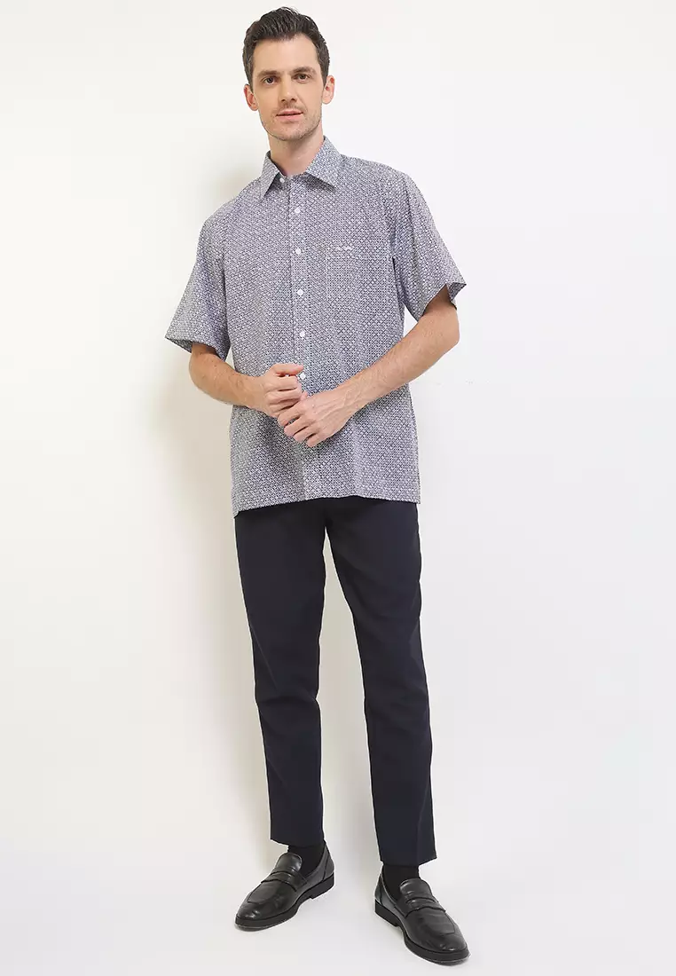 Kemeja Lengan Pendek Pierre Cardin Printed De Romech - White Regular Casual