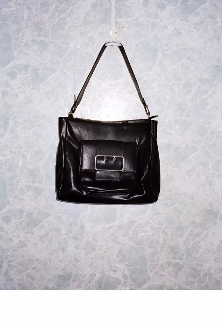 Sisley hotsell crossbody bag