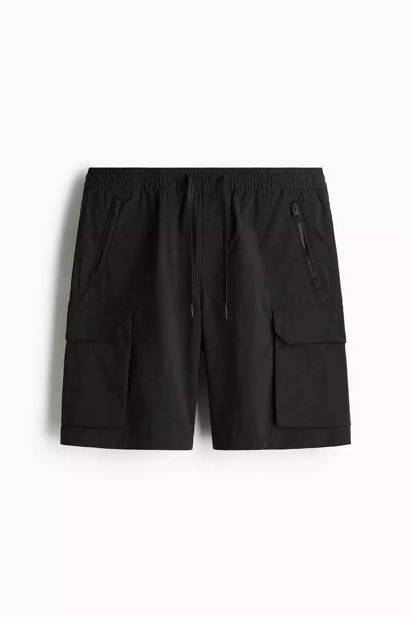 Regular Fit Nylon cargo shorts