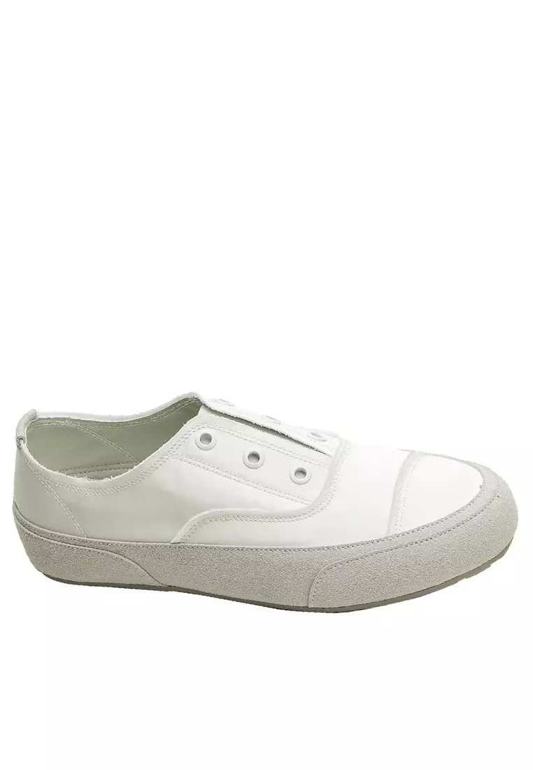 Discount on Twenty Eight Shoes  shoes - SKU: Round Toe Satin Fabric Sneakers YLT-ZA-10
