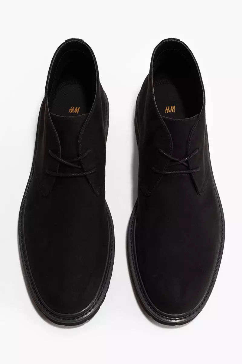 Chukka boots