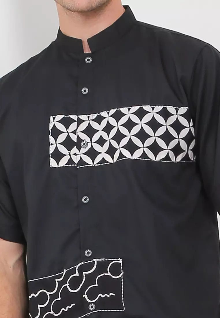 Kemeja Koko Al- Mutakabbiru Stand Collar Shirt Lengan Pendek