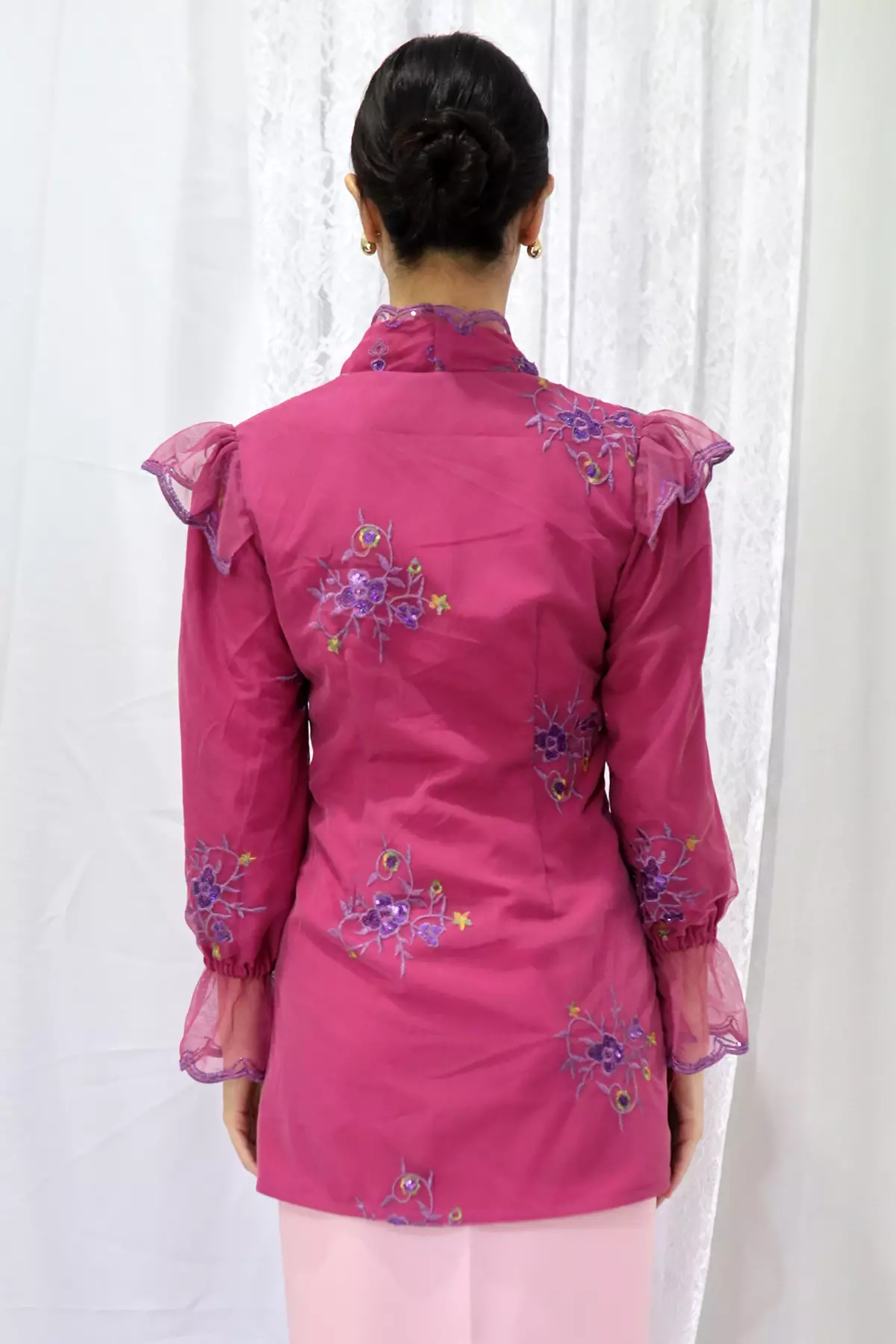 Arawinda Seruni Raya Brokat Nila Kebaya