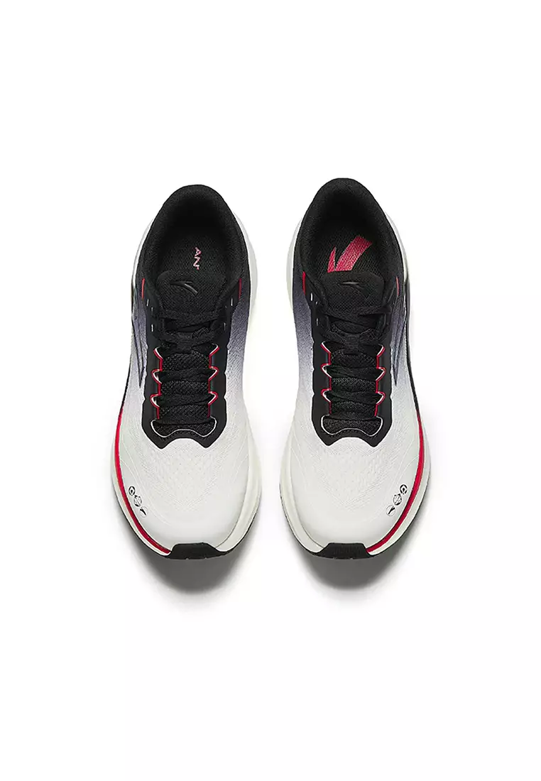 Men PG7 Travel Float Running Shoes