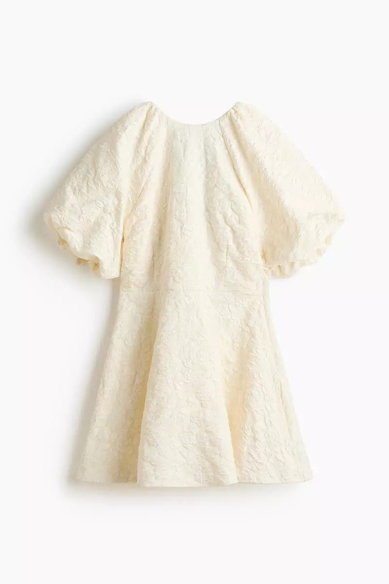 Balloon-sleeved dress