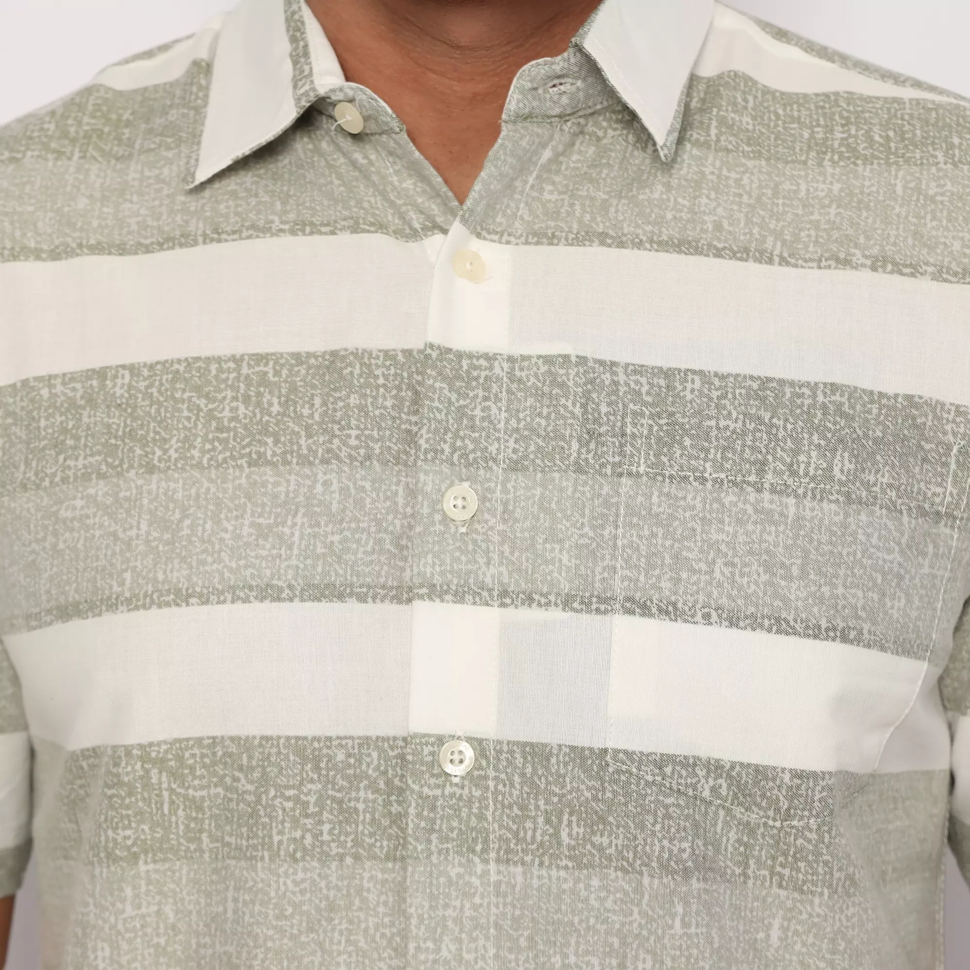 Platini Kemeja Pria Lengan Pendek Katun Oxford Hijau 73336