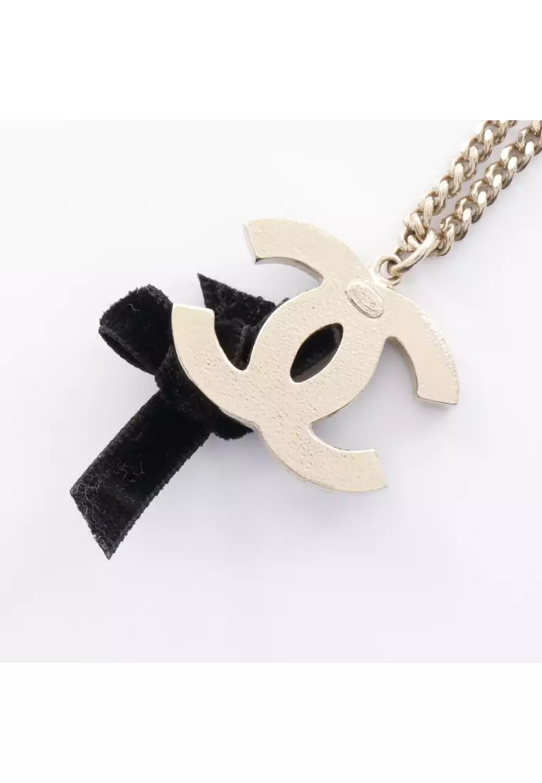 Chanel Pre-Loved Chanel coco mark ribbon necklace GP gold