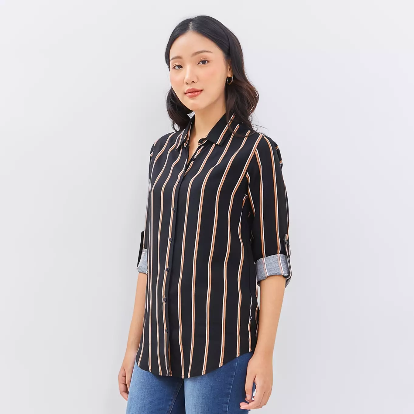 C2 Forces Black Kemeja Casual Wanita