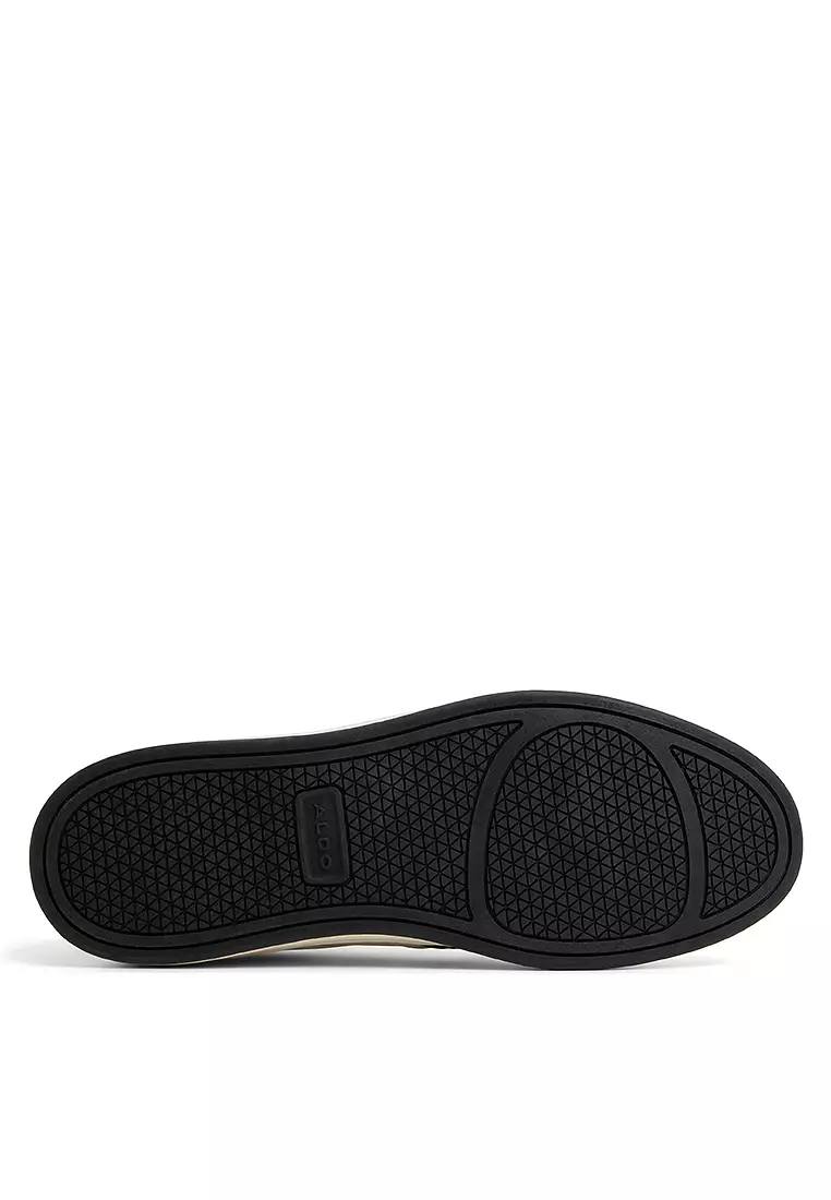 Freekick Sneakers