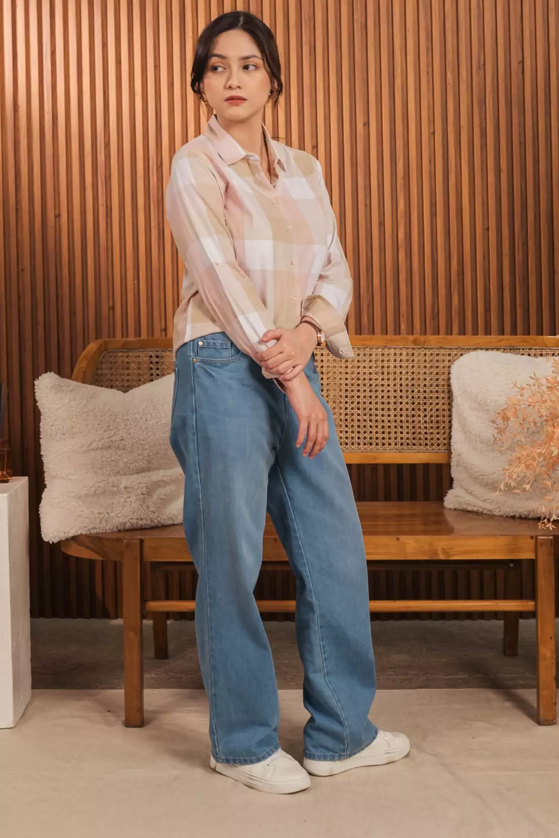 C2 Eterna Pink Kemeja Casual Wanita