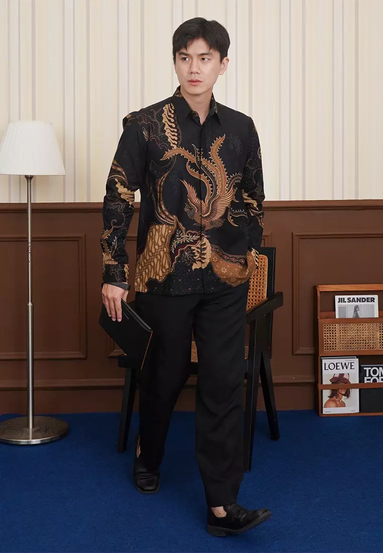 Enzy Batik Essential Kemeja Batik Pria Adinata - Black/Brown
