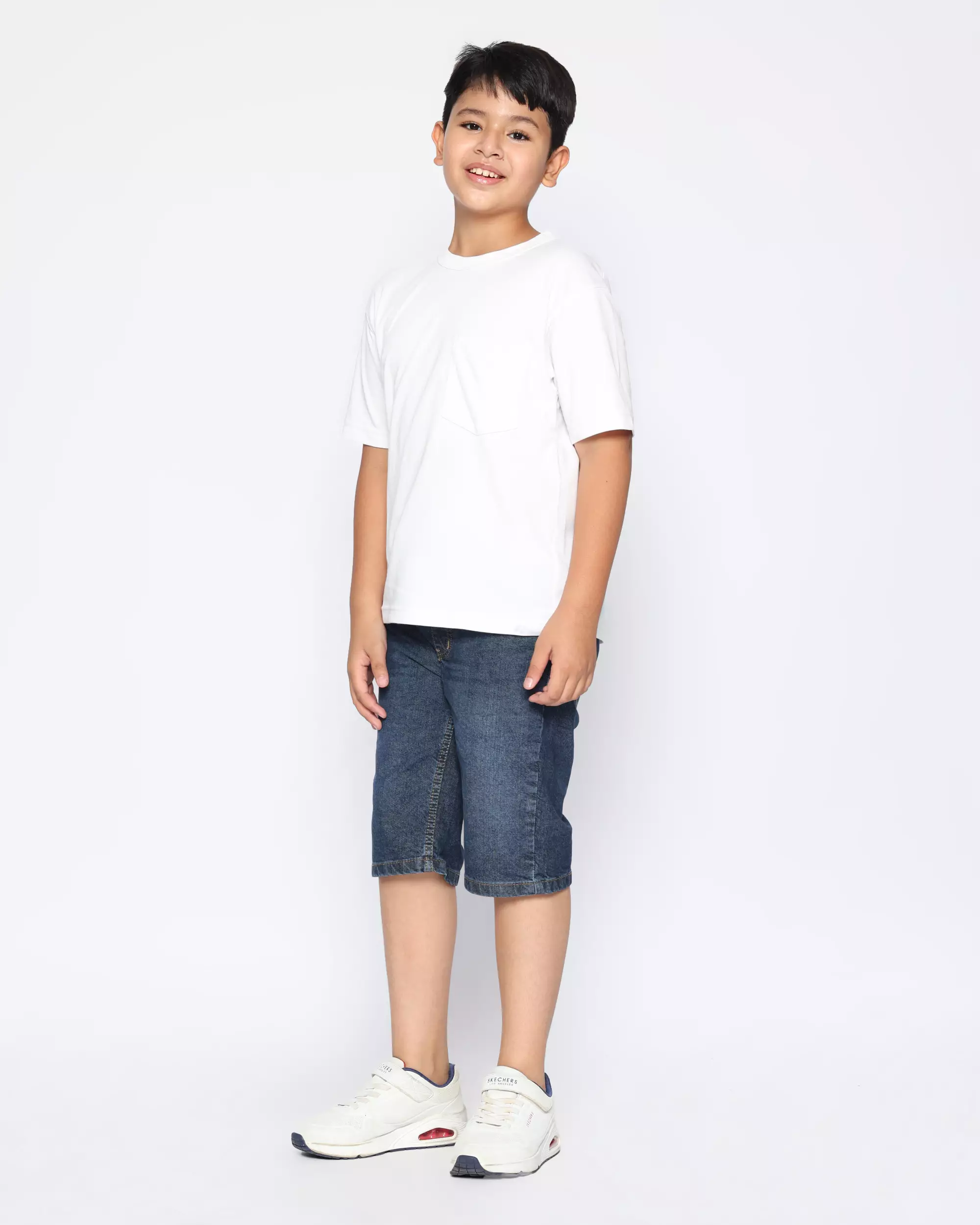 Celana Pendek Anak Laki Jeans Blue With Model - FORTUNES