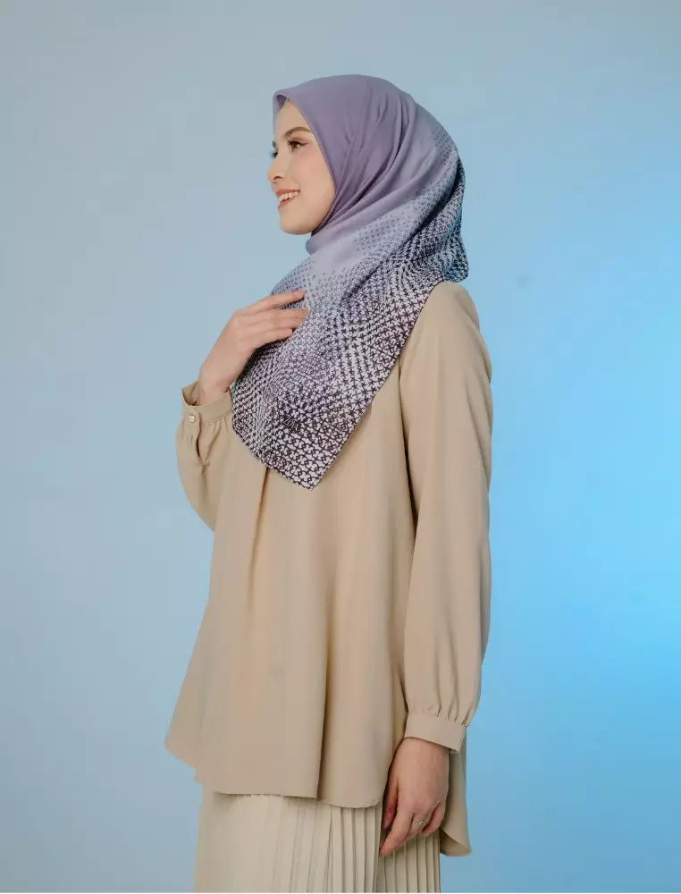 AUZORA Scarf Black - Kerudung Hijab Segiempat Motif With Pouch Ziplock - Bahan Poly Fine - Ukuran 110x110