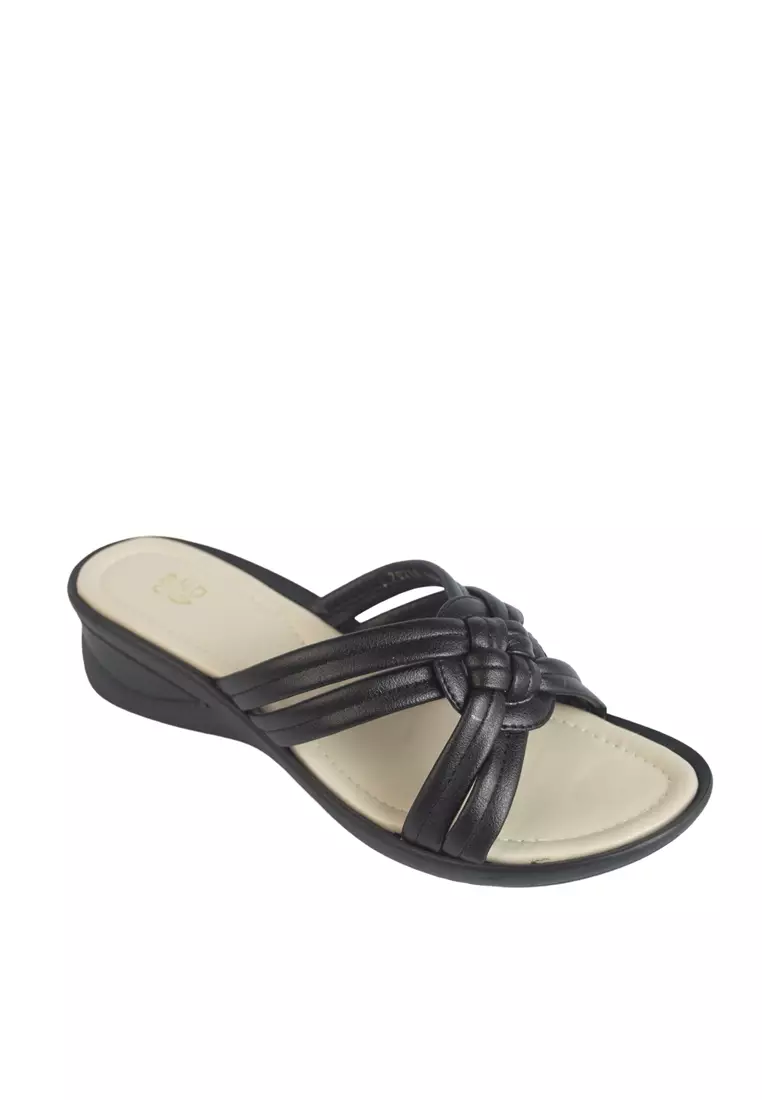 Bandolino flip store flops