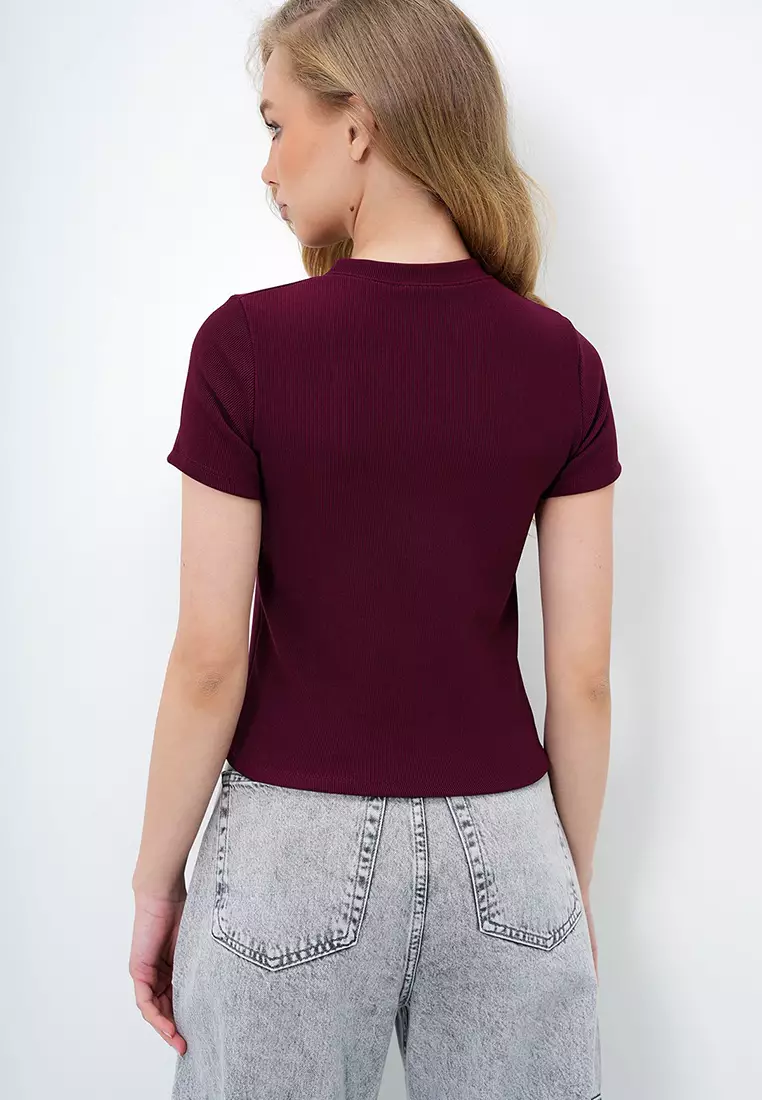 Women's Burgundy Crew Neck Teddy Bear Embroidered Ottoban Crop T-Shirt Alc-X13917