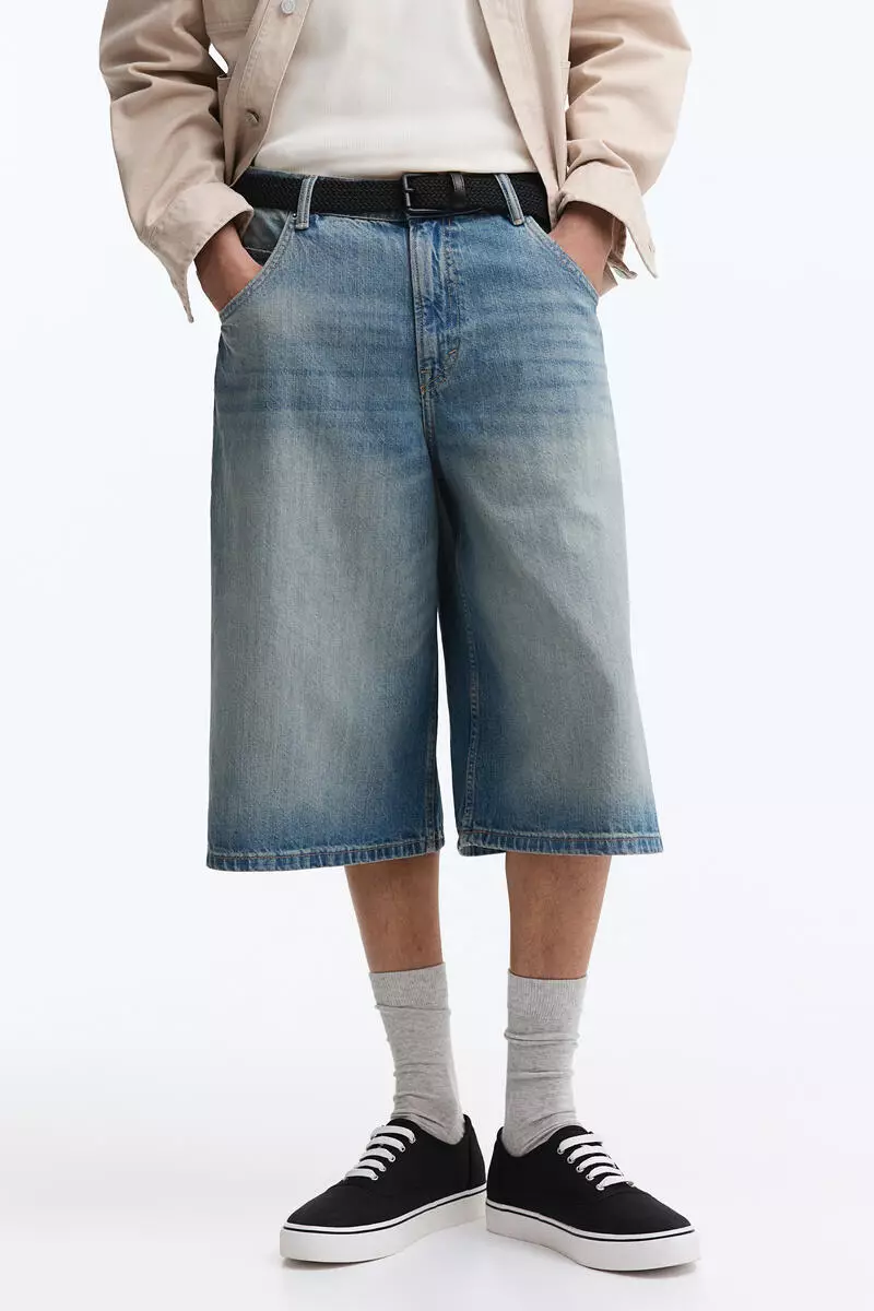 Baggy denim shorts