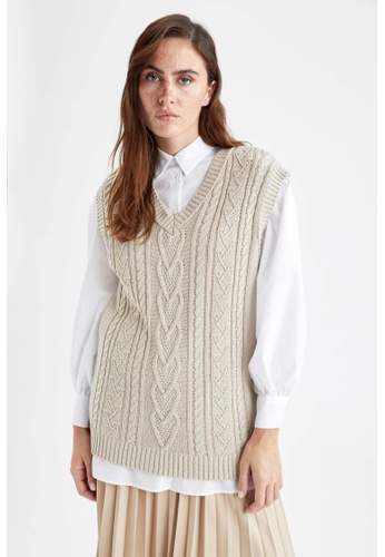 DeFacto beige Cable Knit V-Neck Sweater Vest C9E4EAA9E7C7B1GS_1