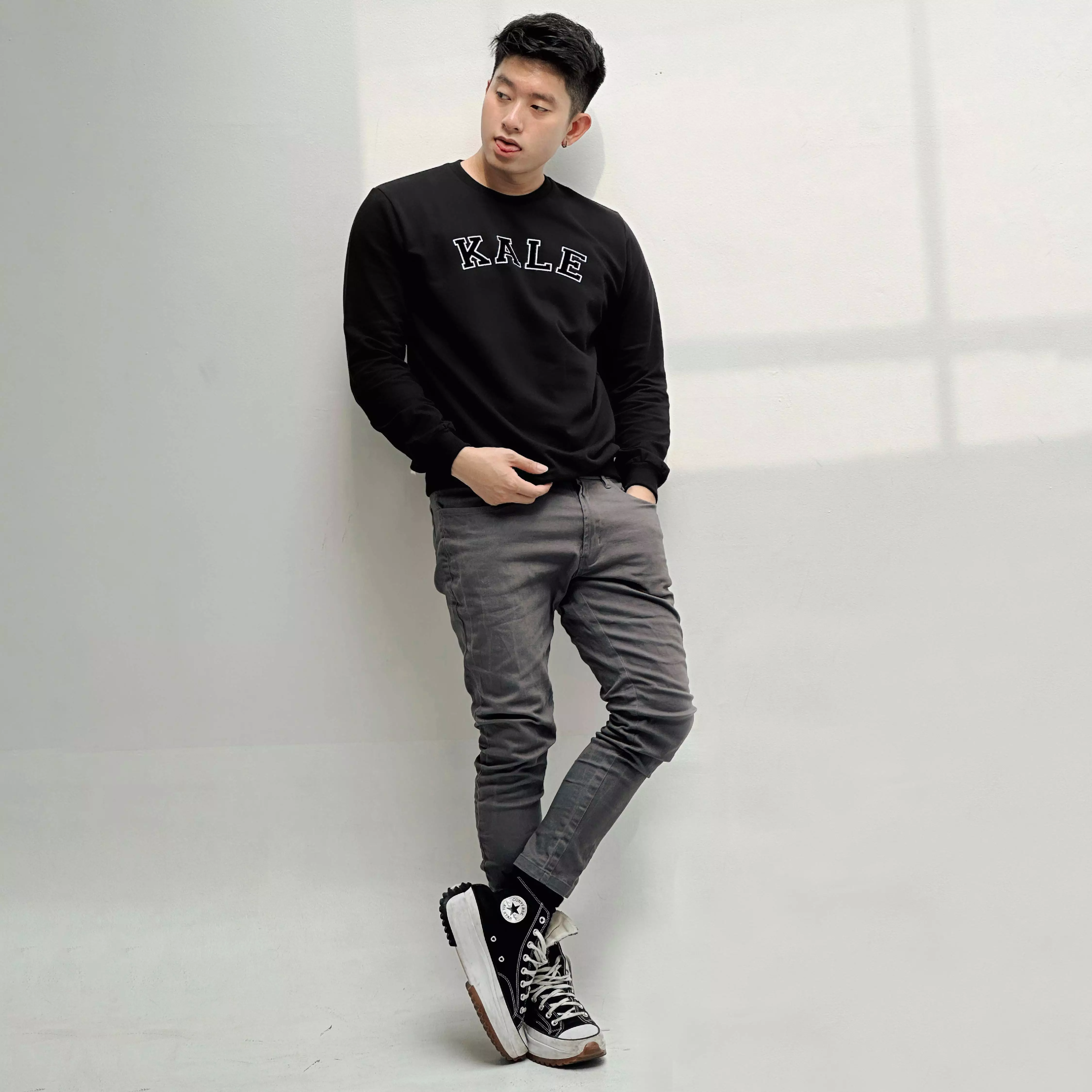 Kale Steven Black / Sweater Pria
