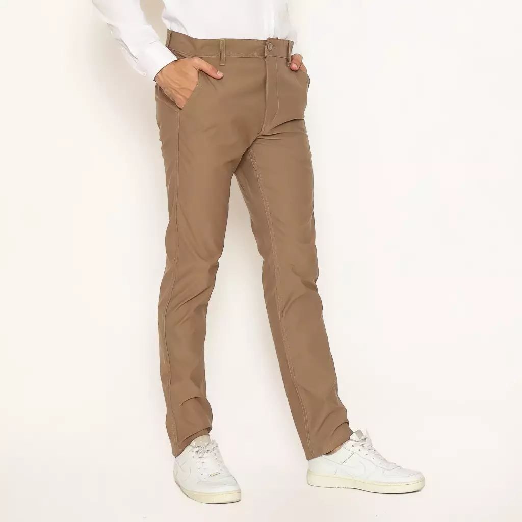 AMK Celana Chino Pria Panjang PT RYIOTA Light Brown