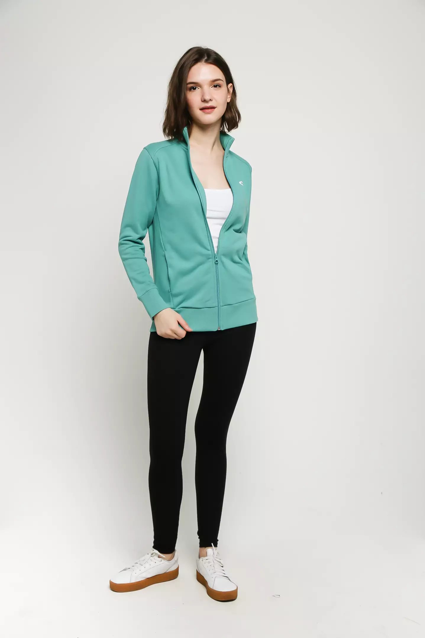 Jaket Olahraga Wanita  Ladies Jacket