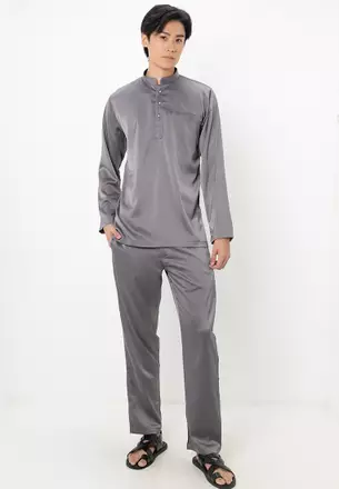 Katta eski tukli mushukning Yandex fotosurati