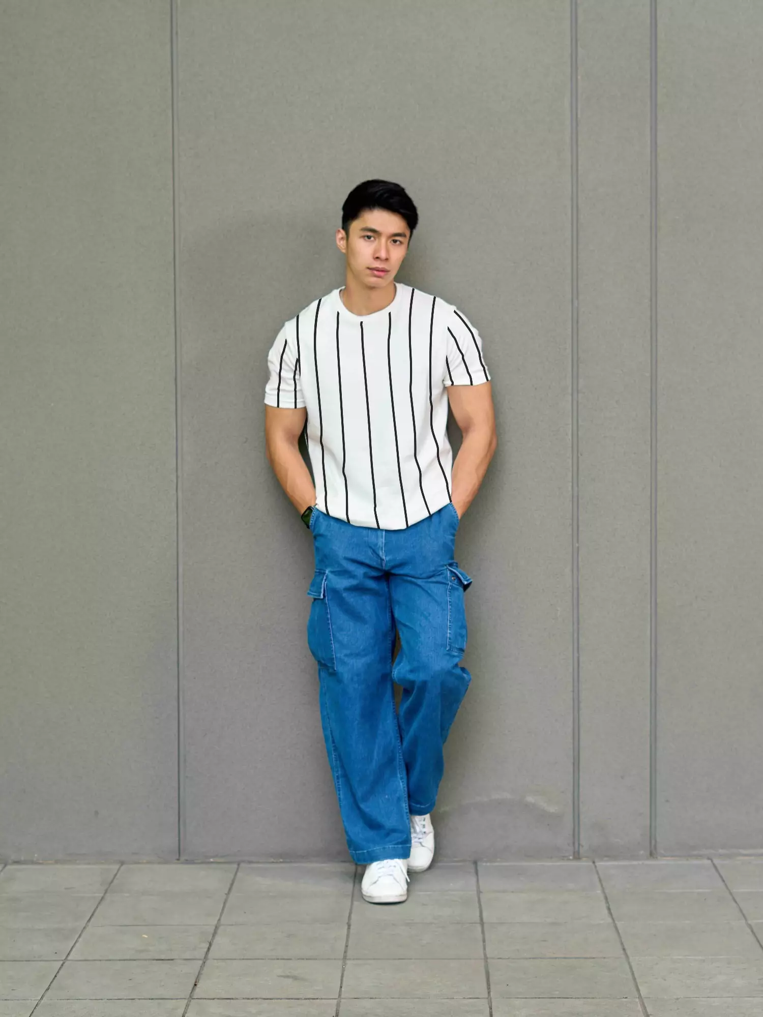 Kale Uranus White / Cotton Cloudy / Kaos Boxy Fit / Kaos Korea / Atasan Kaos Pria / Kaos Basic Pria