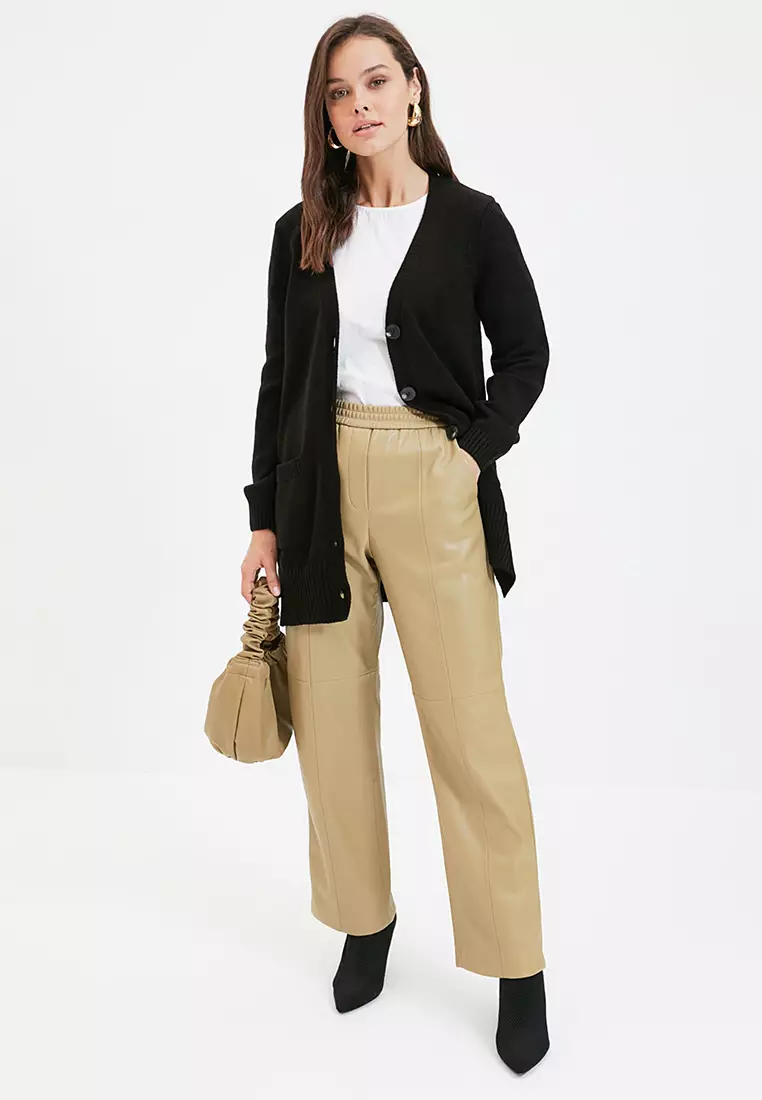 Black V-Neck Buttoned Pocket Detailed Long Knitwear Cardigan