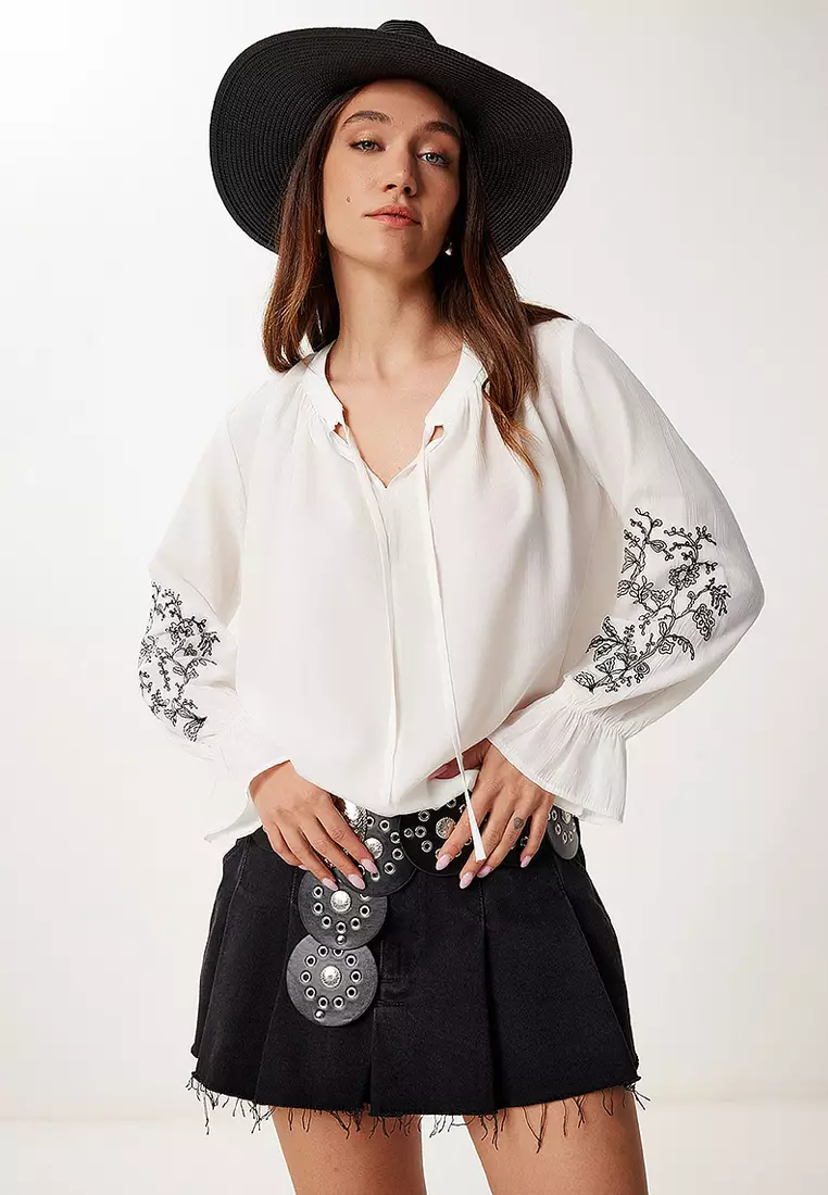 Embroidery Embroidered Linen Blouse